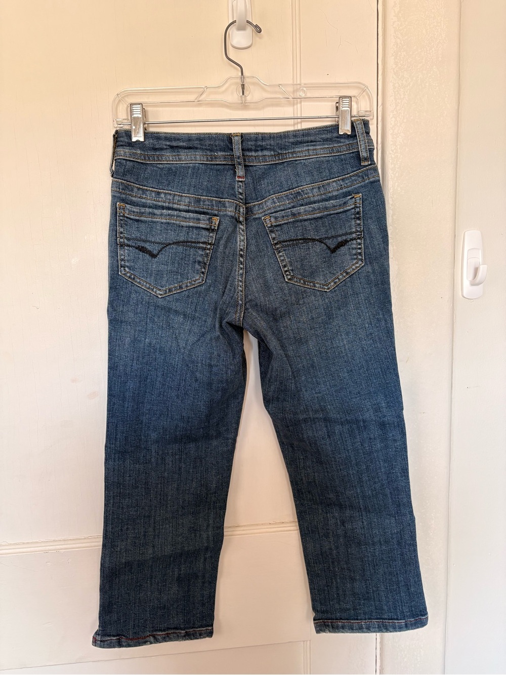 Urban Outfitters BDG Low Rise Capris - Picture 3 of 3